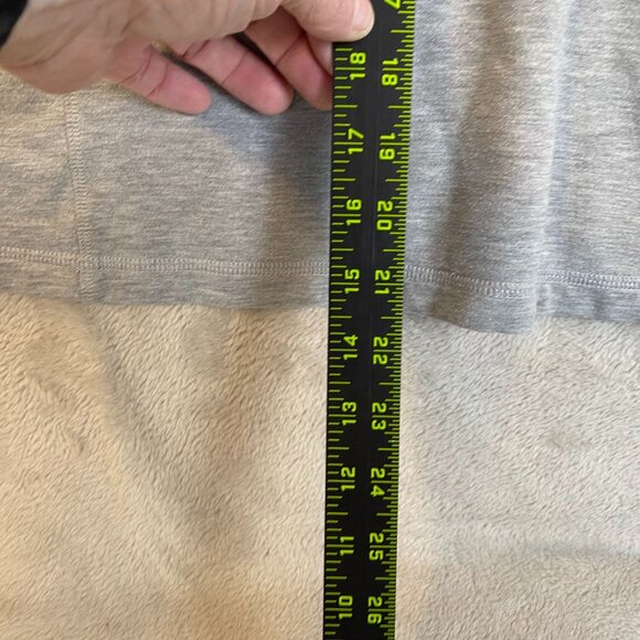 L.L. Bean Womens Sweater Large  Grey Pullover With Funnel Neck & Front Pockets C - Picture 4 of 9